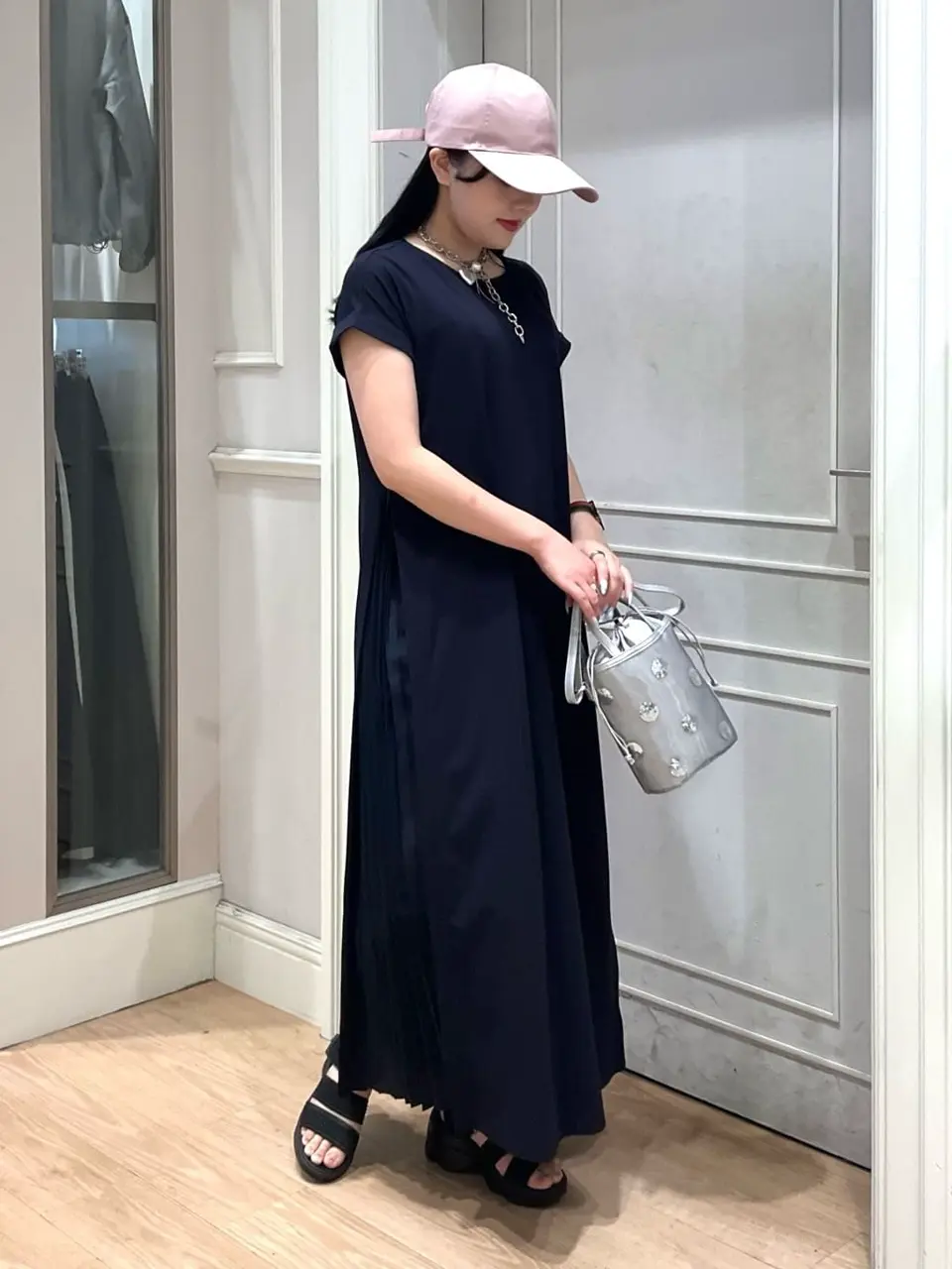 ANY SIS erika コーディネート画像