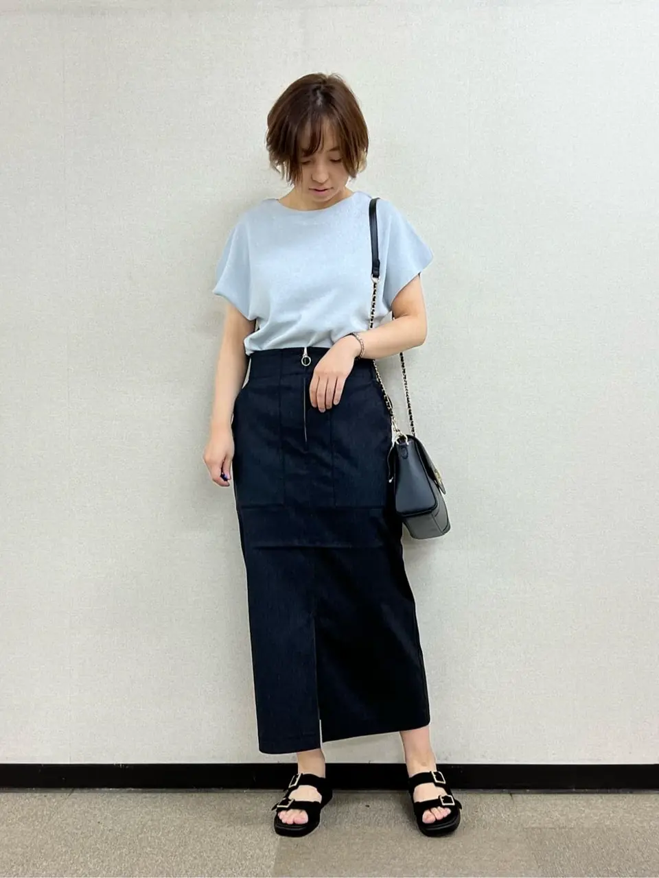 ANY SIS 村上 コーディネート画像