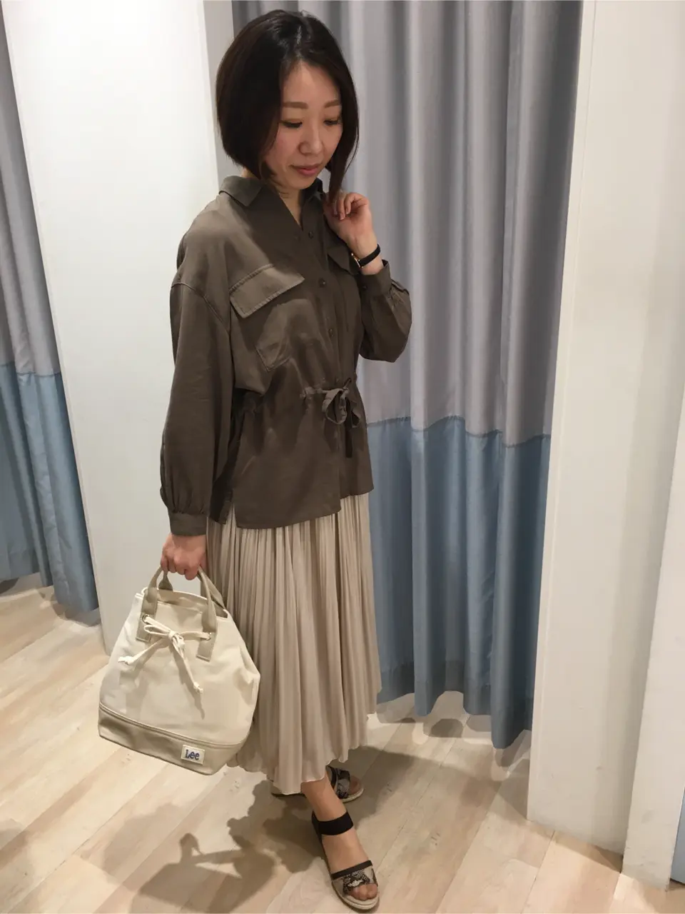 ANY SIS スタッフ コーディネート画像