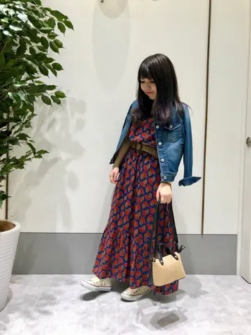 ANY SIS スタッフ コーディネート画像