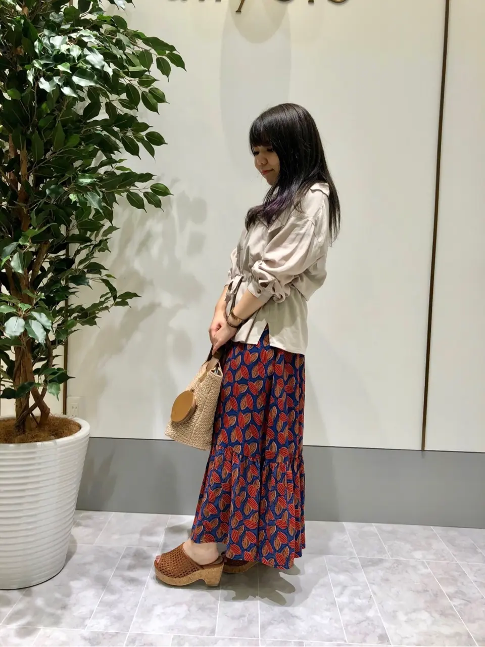 ANY SIS スタッフ コーディネート画像