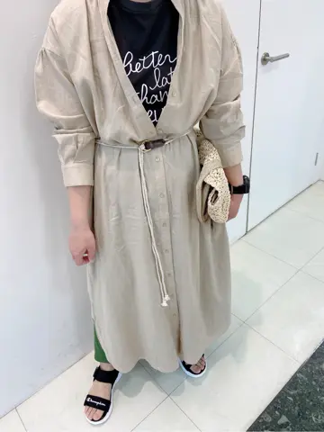 ANY SIS スタッフ コーディネート画像