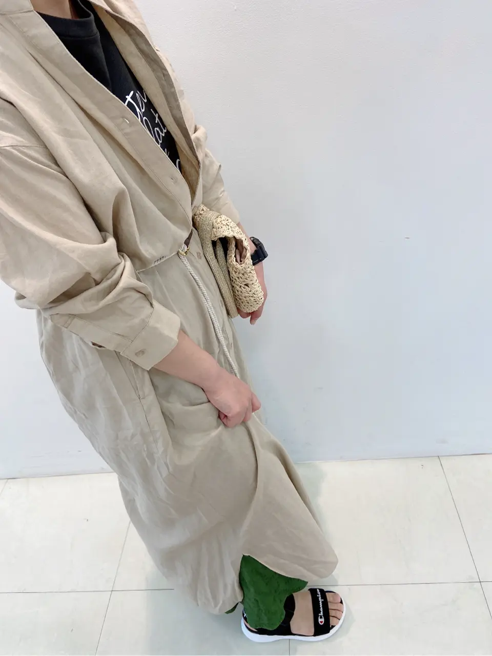 ANY SIS スタッフ コーディネート画像