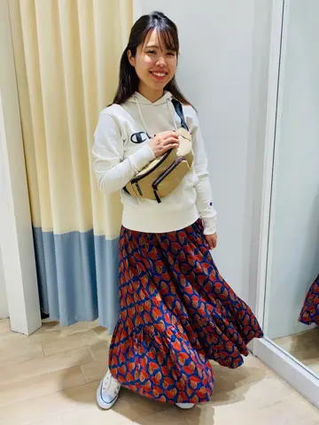 ANY SIS スタッフ コーディネート画像