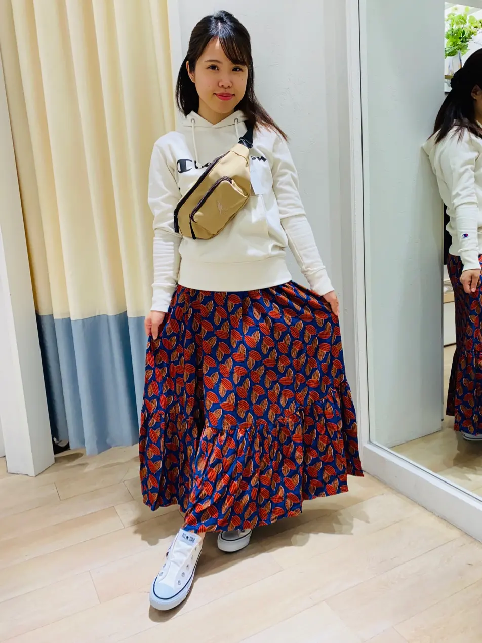 ANY SIS スタッフ コーディネート画像