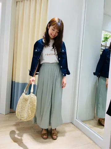 ANY SIS スタッフ コーディネート画像