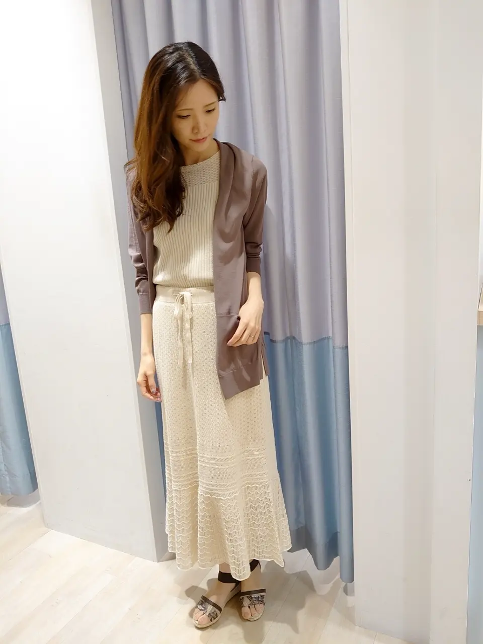 ANY SIS スタッフ コーディネート画像