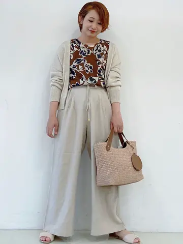 ANY SIS スタッフ コーディネート画像