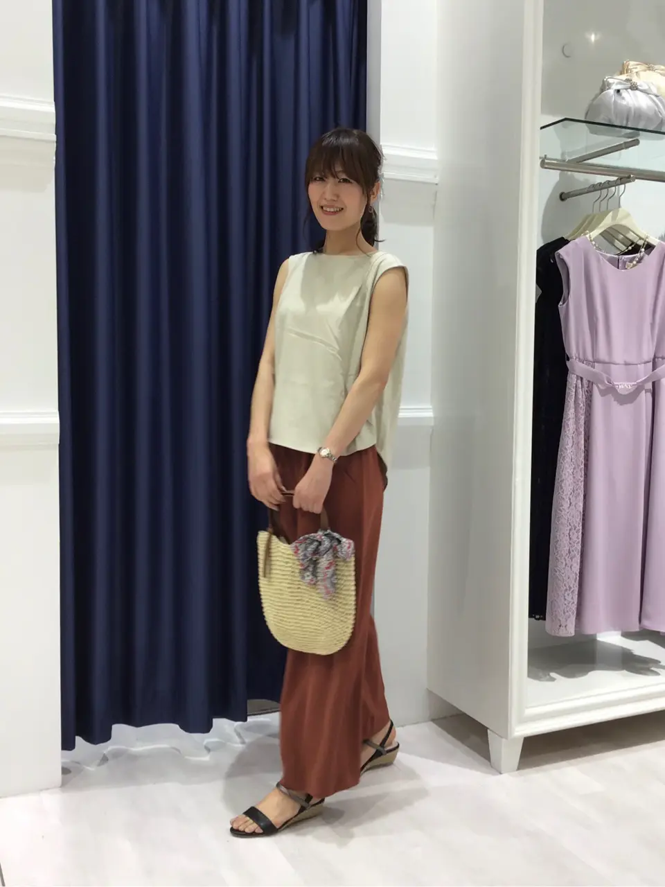 ANY SIS スタッフ コーディネート画像