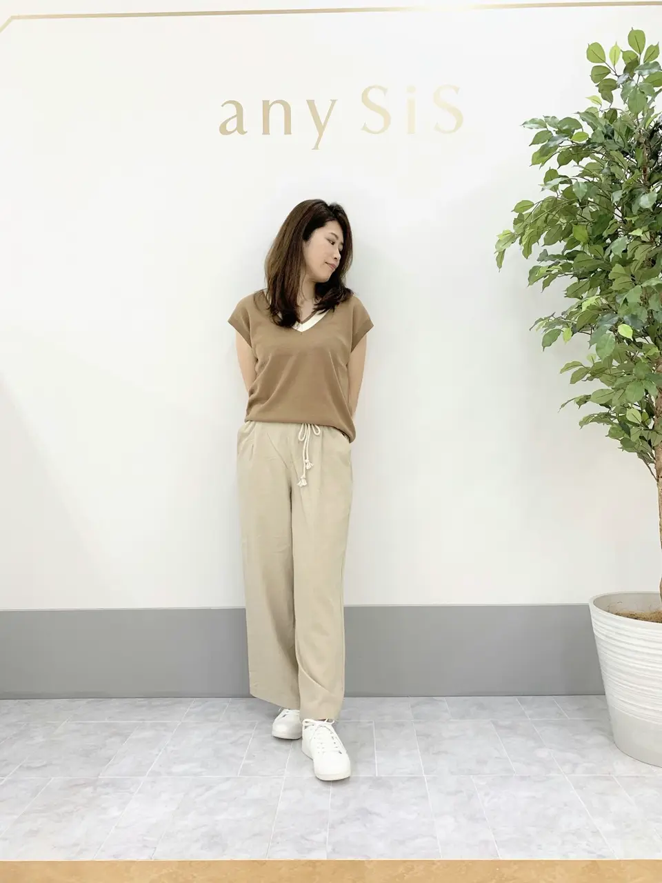 ANY SIS 岡本 コーディネート画像