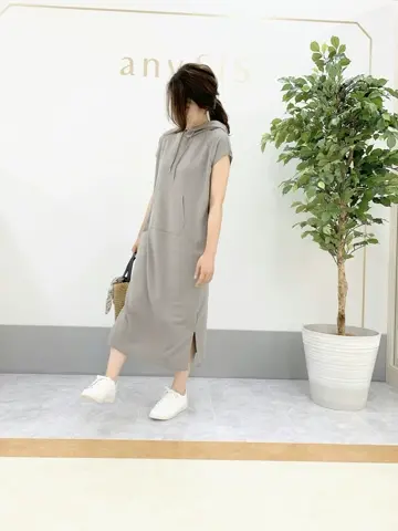 ANY SIS 岡本 コーディネート画像