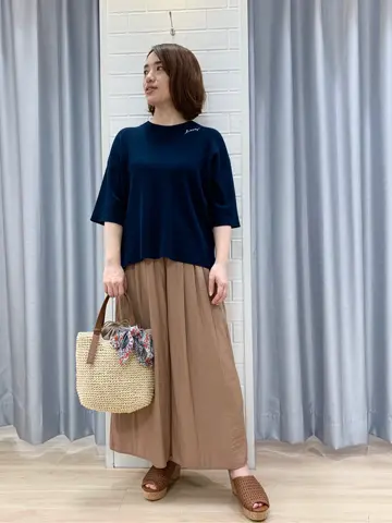 ANY SIS 丸岡 コーディネート画像