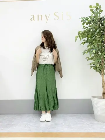 ANY SIS 岡本 コーディネート画像