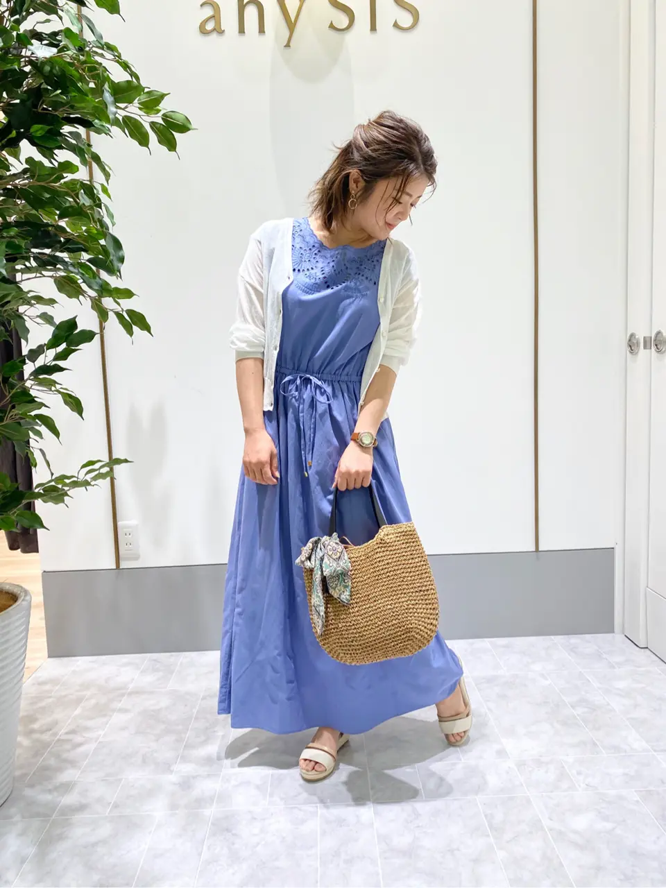 ANY SIS スタッフ コーディネート画像