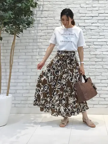 ANY SIS 東海林 コーディネート画像