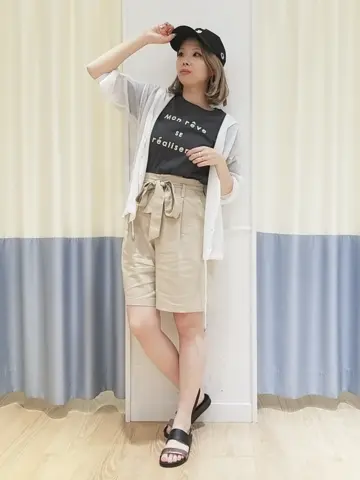 ANY SIS スタッフ コーディネート画像