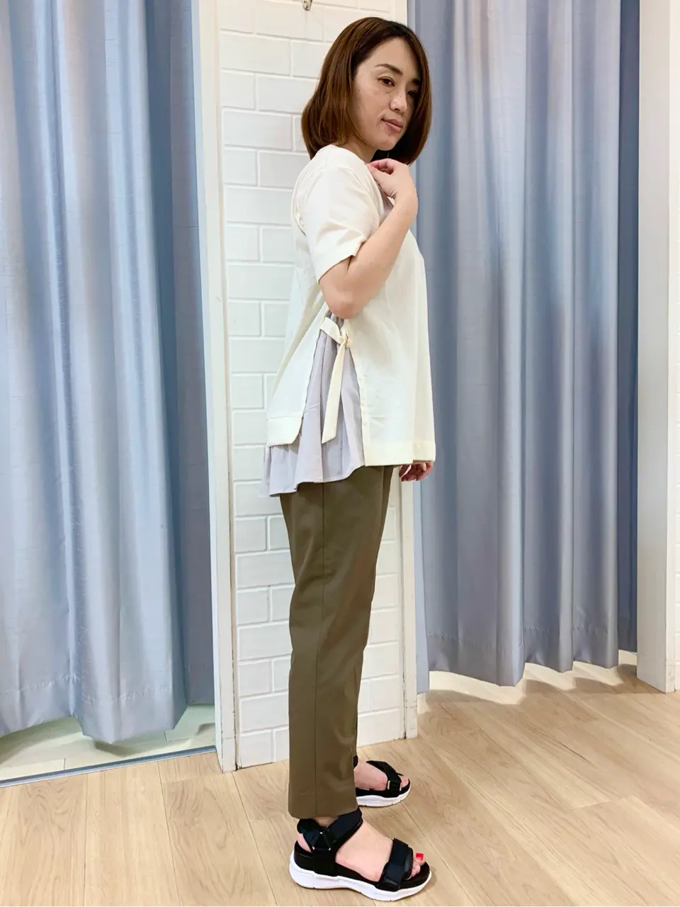 ANY SIS 丸岡 コーディネート画像