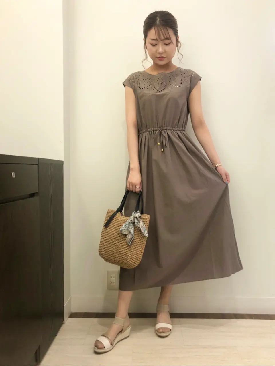 ANY SIS スタッフ コーディネート画像