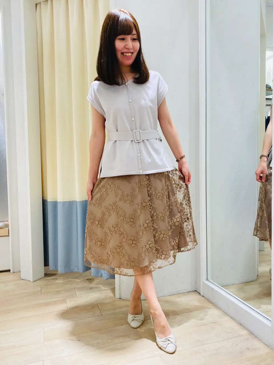 ANY SIS スタッフ コーディネート画像