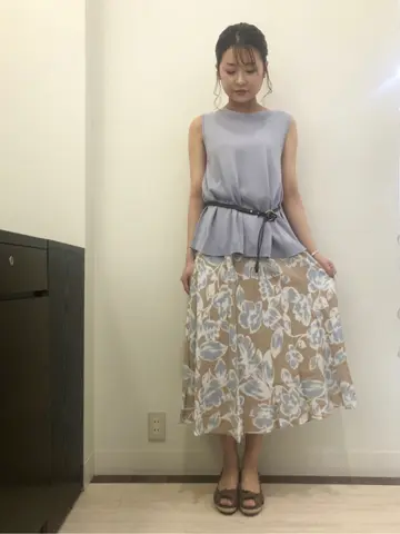 ANY SIS スタッフ コーディネート画像