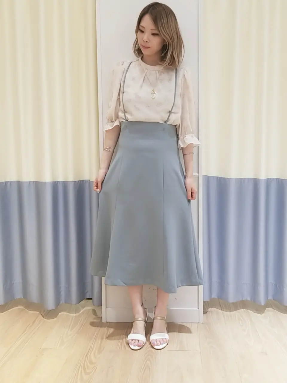 ANY SIS スタッフ コーディネート画像