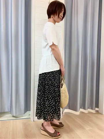 ANY SIS 丸岡 コーディネート画像