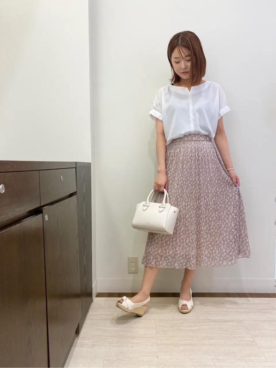 ANY SIS スタッフ コーディネート画像