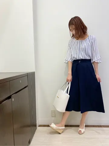 ANY SIS スタッフ コーディネート画像