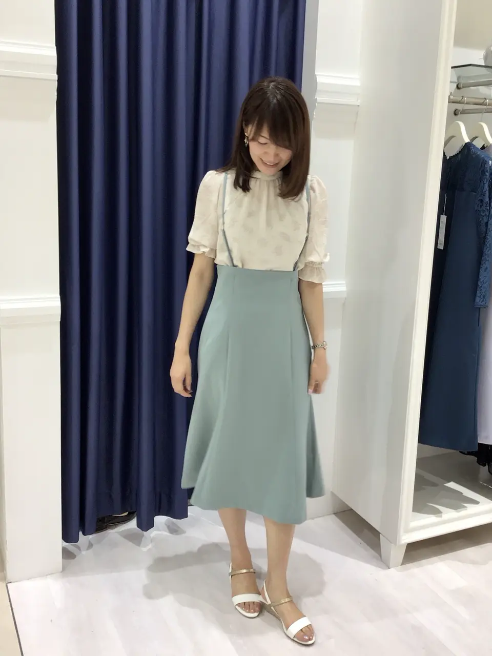 ANY SIS スタッフ コーディネート画像