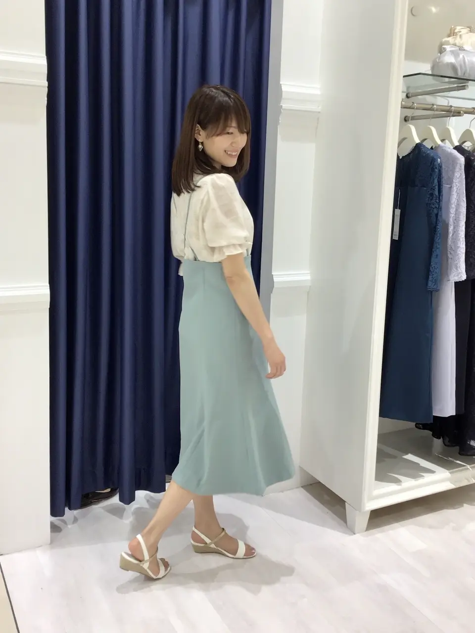 ANY SIS スタッフ コーディネート画像