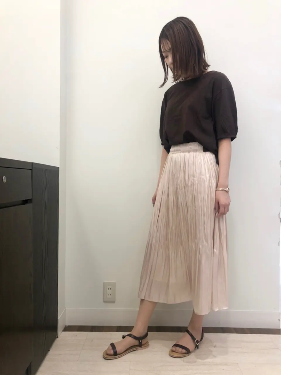 ANY SIS スタッフ コーディネート画像