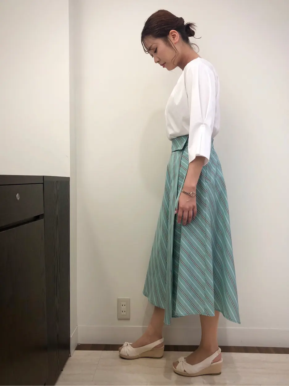 ANY SIS スタッフ コーディネート画像