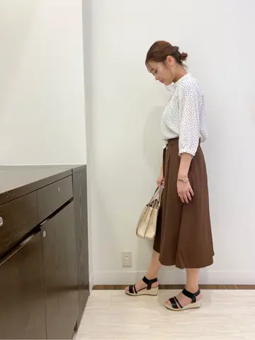 ANY SIS スタッフ コーディネート画像