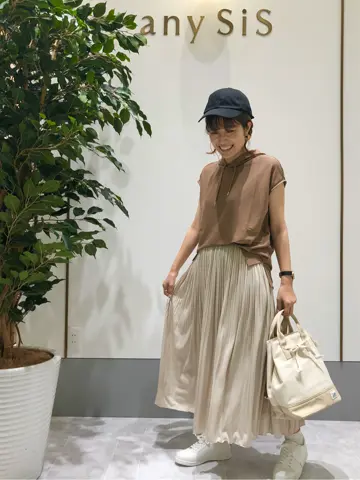 ANY SIS スタッフ コーディネート画像