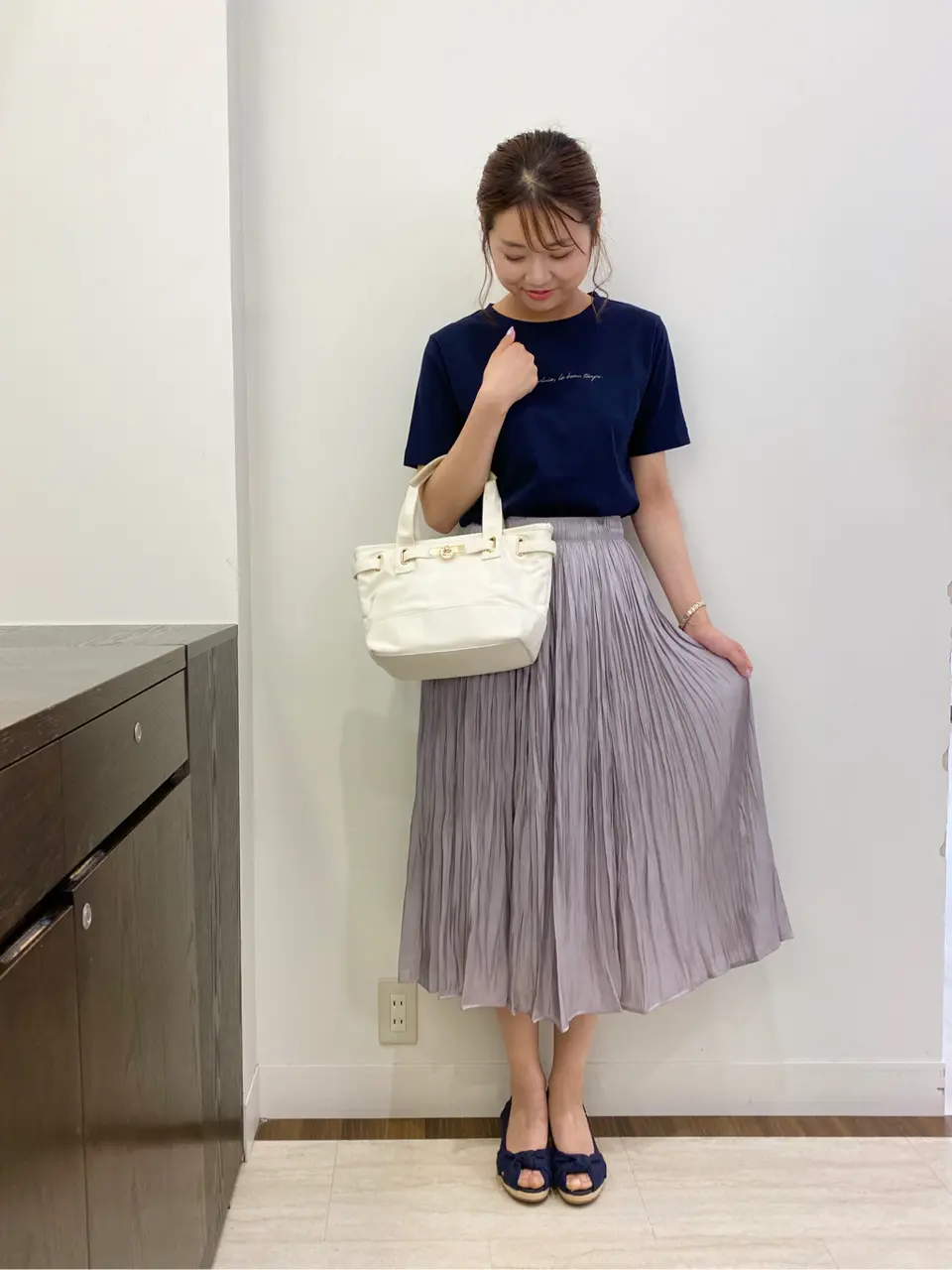 ANY SIS スタッフ コーディネート画像