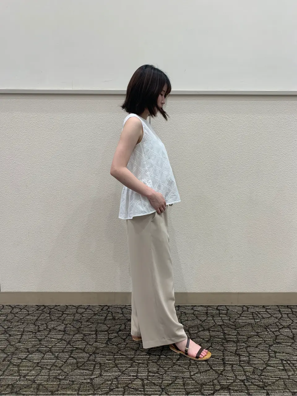 ANY SIS スタッフ コーディネート画像