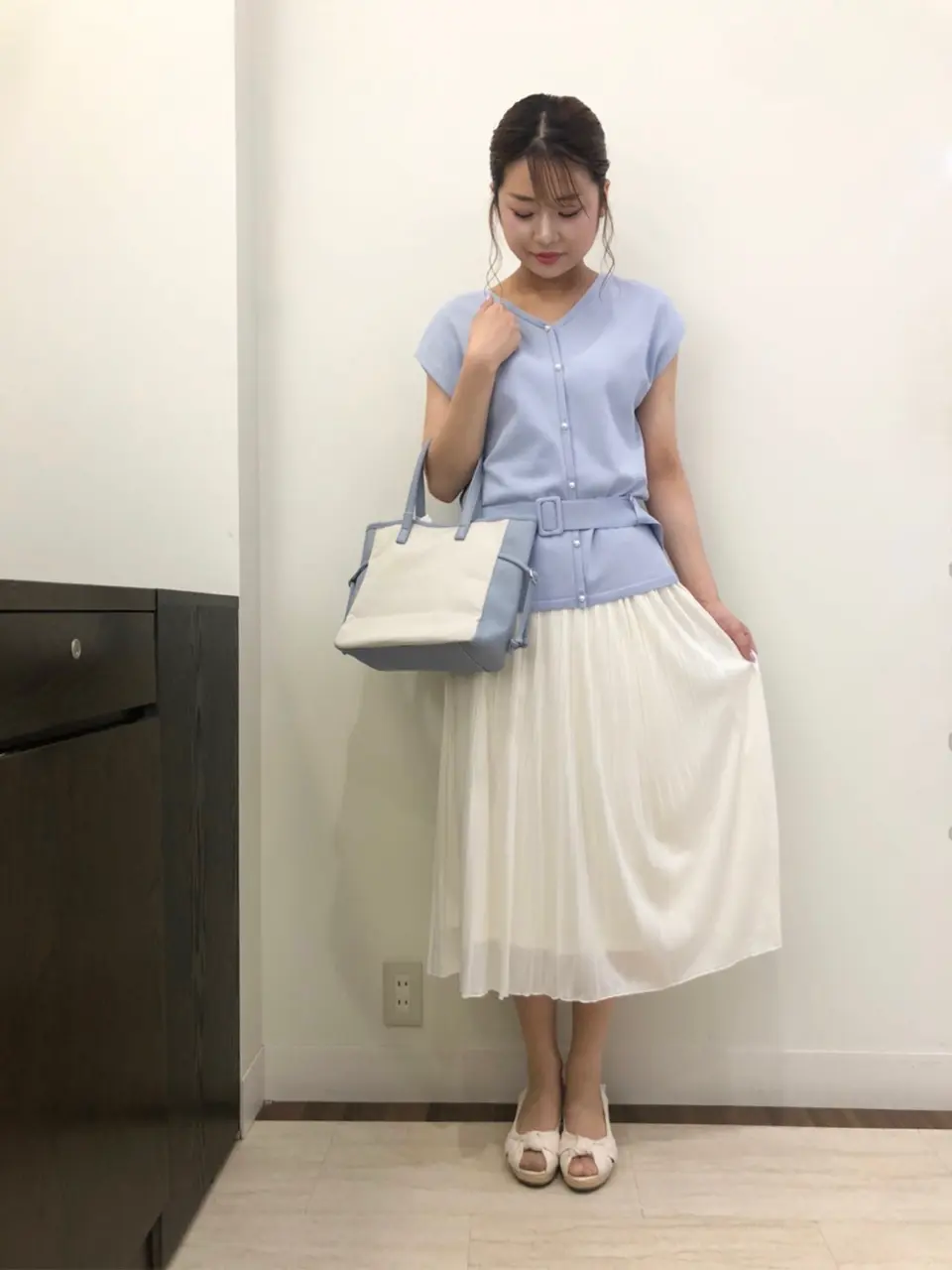 ANY SIS スタッフ コーディネート画像