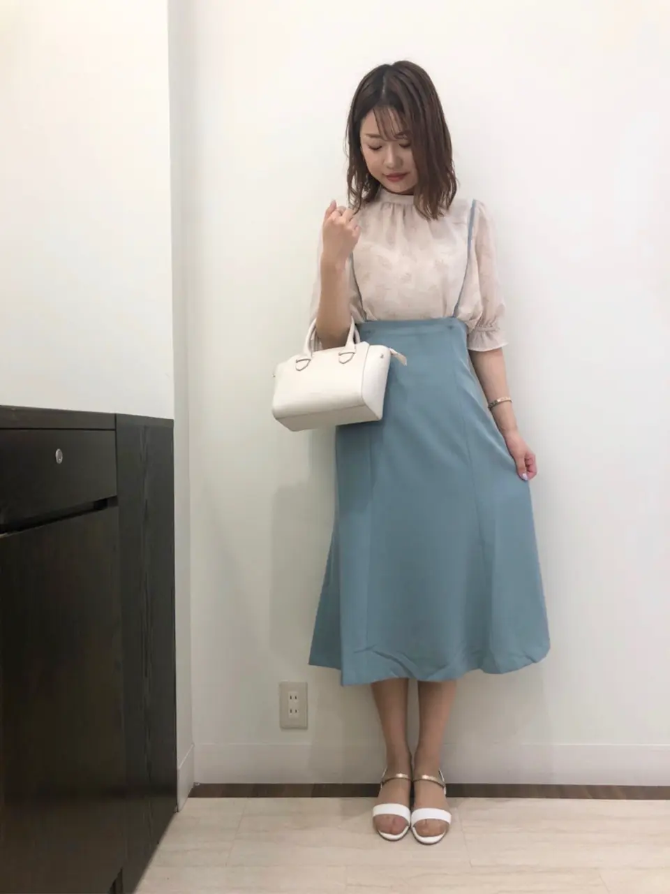 ANY SIS スタッフ コーディネート画像