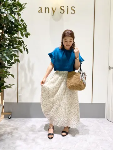 ANY SIS スタッフ コーディネート画像