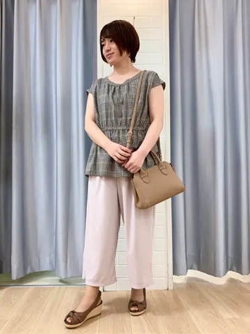 ANY SIS 丸岡 コーディネート画像