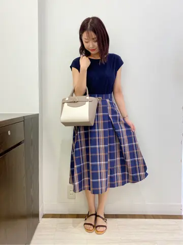 ANY SIS スタッフ コーディネート画像