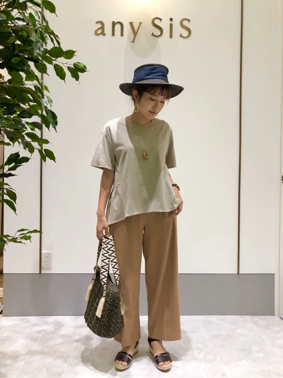  スタッフ コーディネート画像