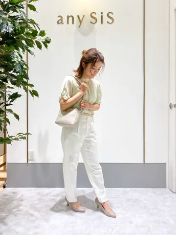 ANY SIS スタッフ コーディネート画像