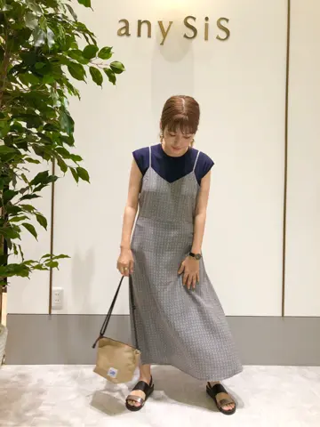 ANY SIS スタッフ コーディネート画像