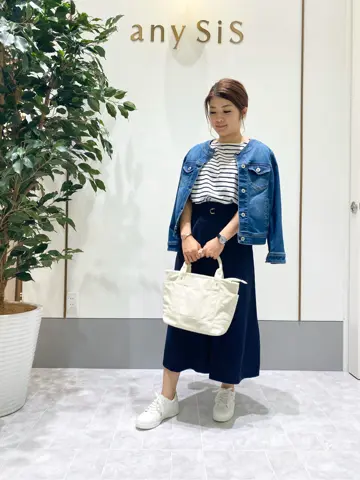 ANY SIS スタッフ コーディネート画像