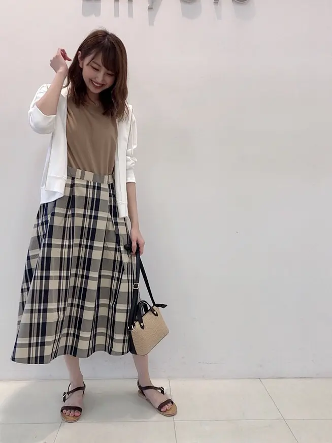  スタッフ コーディネート画像