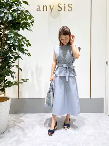 ANY SIS スタッフ コーディネート画像
