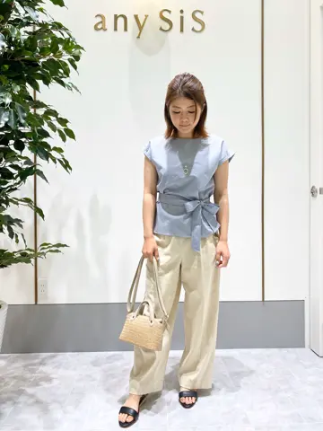 ANY SIS スタッフ コーディネート画像