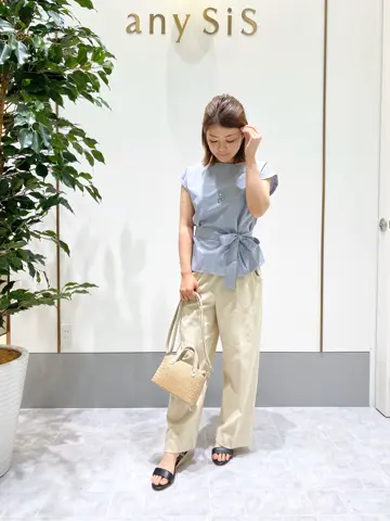 ANY SIS スタッフ コーディネート画像
