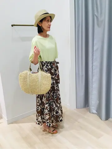 ANY SIS スタッフ コーディネート画像